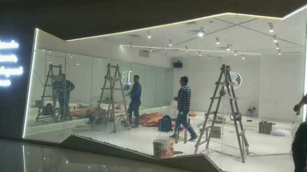 性價(jià)比高的電控玻璃多少錢